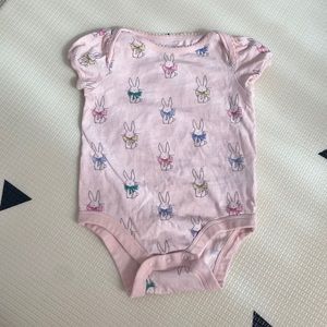 Babygap bunny bodysuit 6-12m